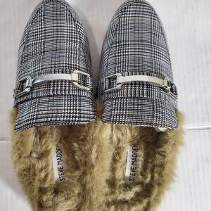 New Steve Madden womens Plaid fur lined slip on flat mule size 8.5